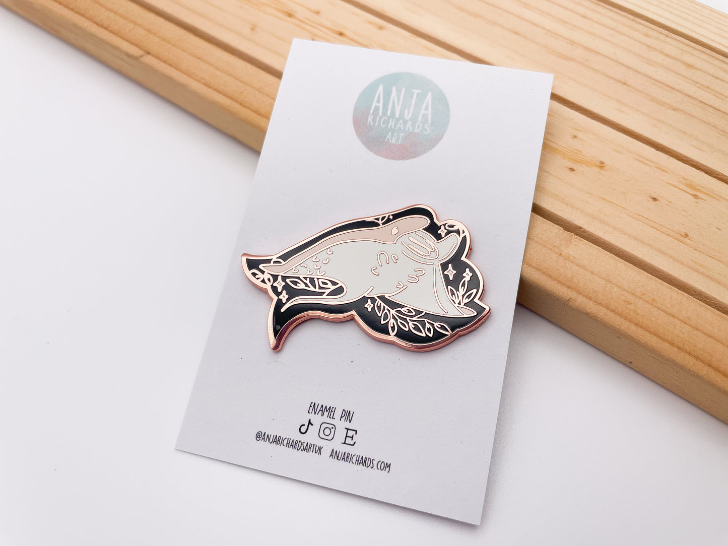 Leaves Manta Ray Pin