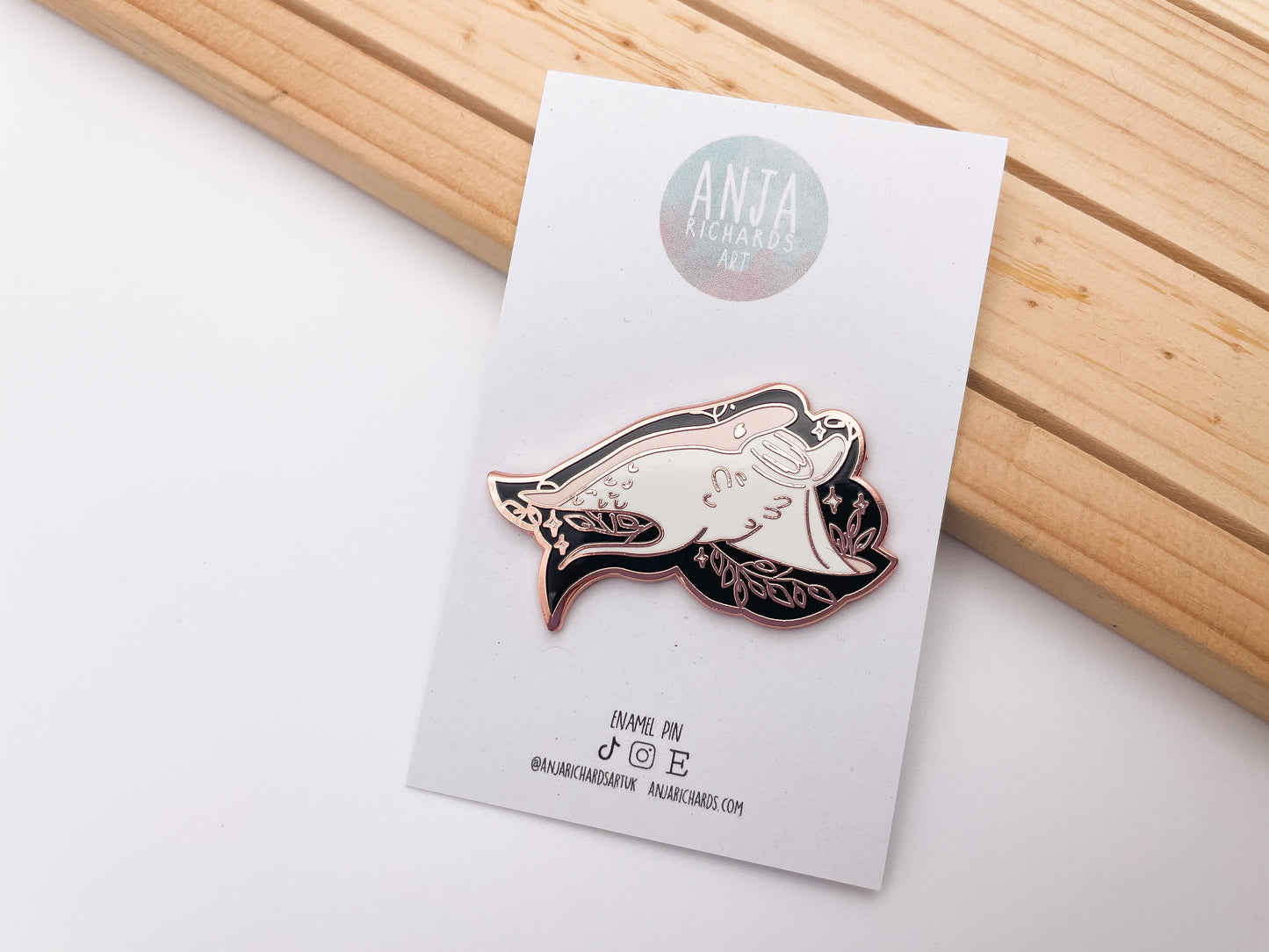 Leaves Manta Ray Pin