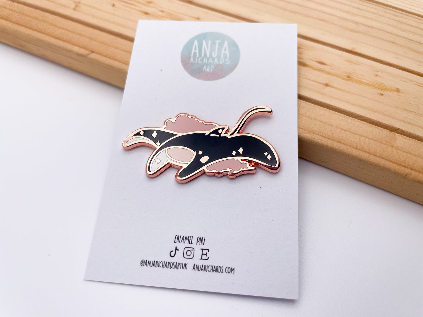 Galaxy Ray Pin