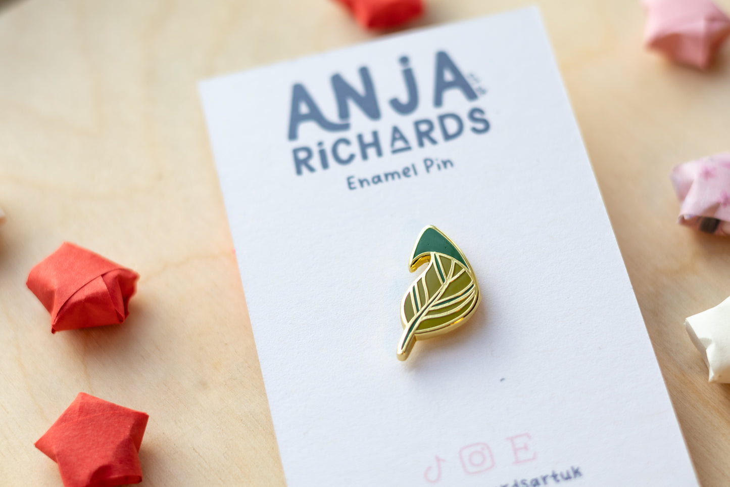 Green Leaf Pin