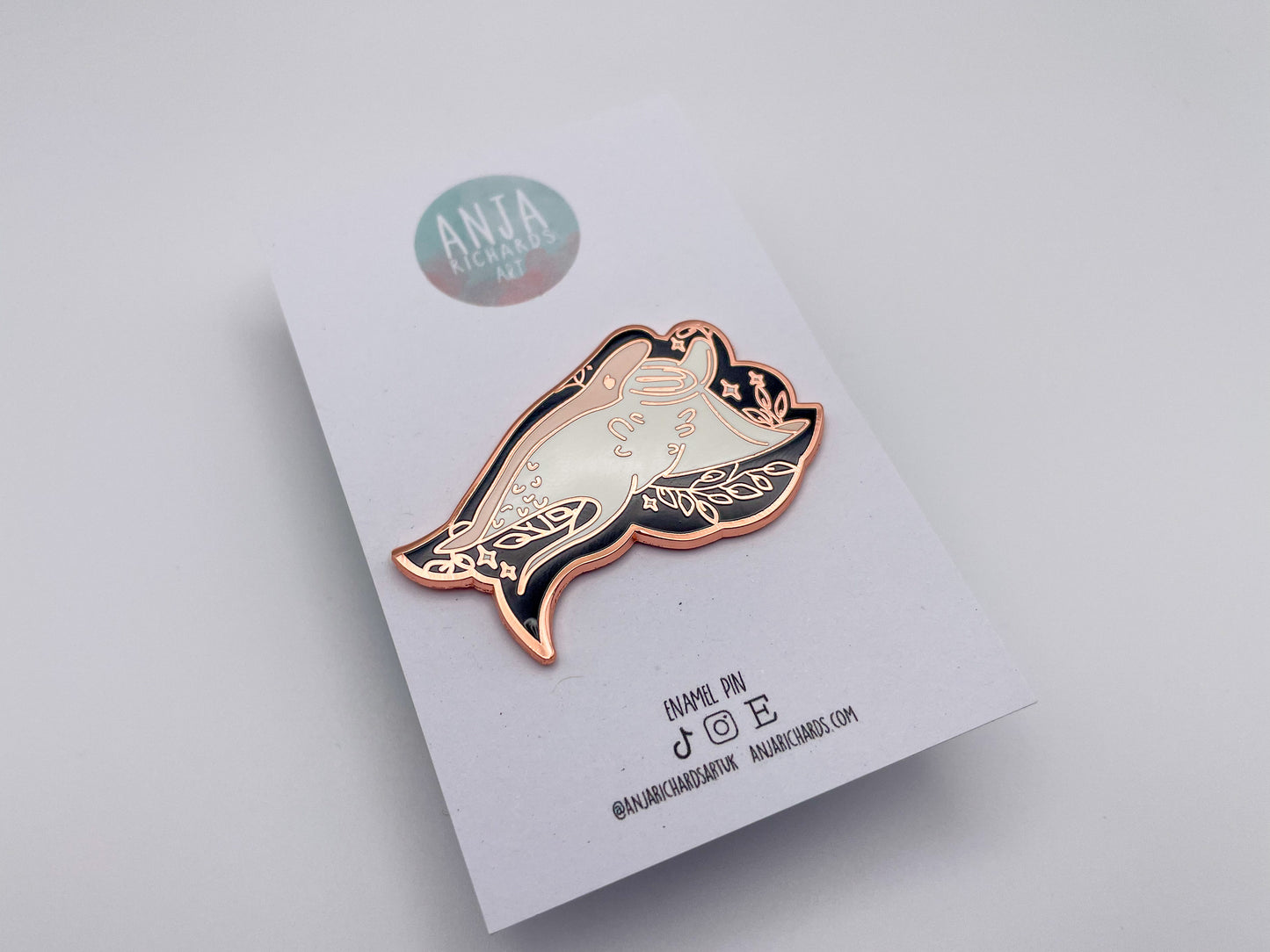 Leaves Manta Ray Pin