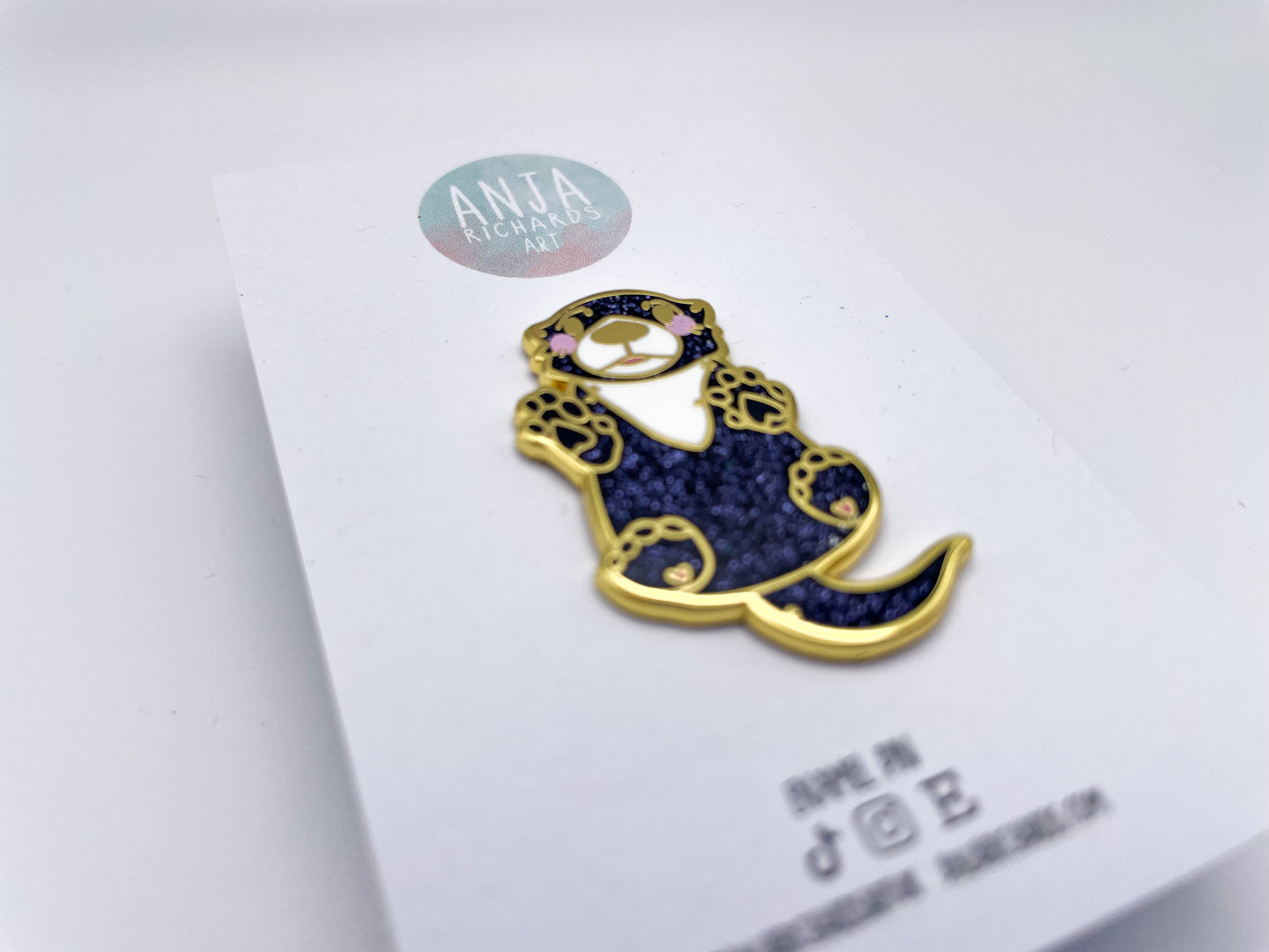 Glitter Otter Pin