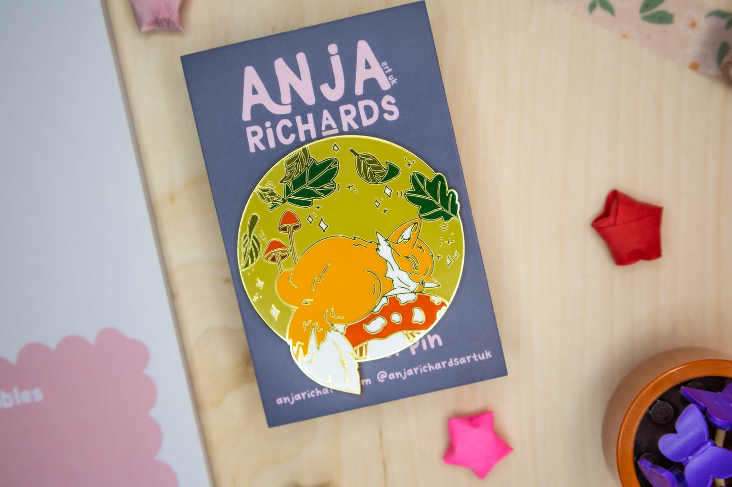 Sleepy Fox Pin - Collectors Edition